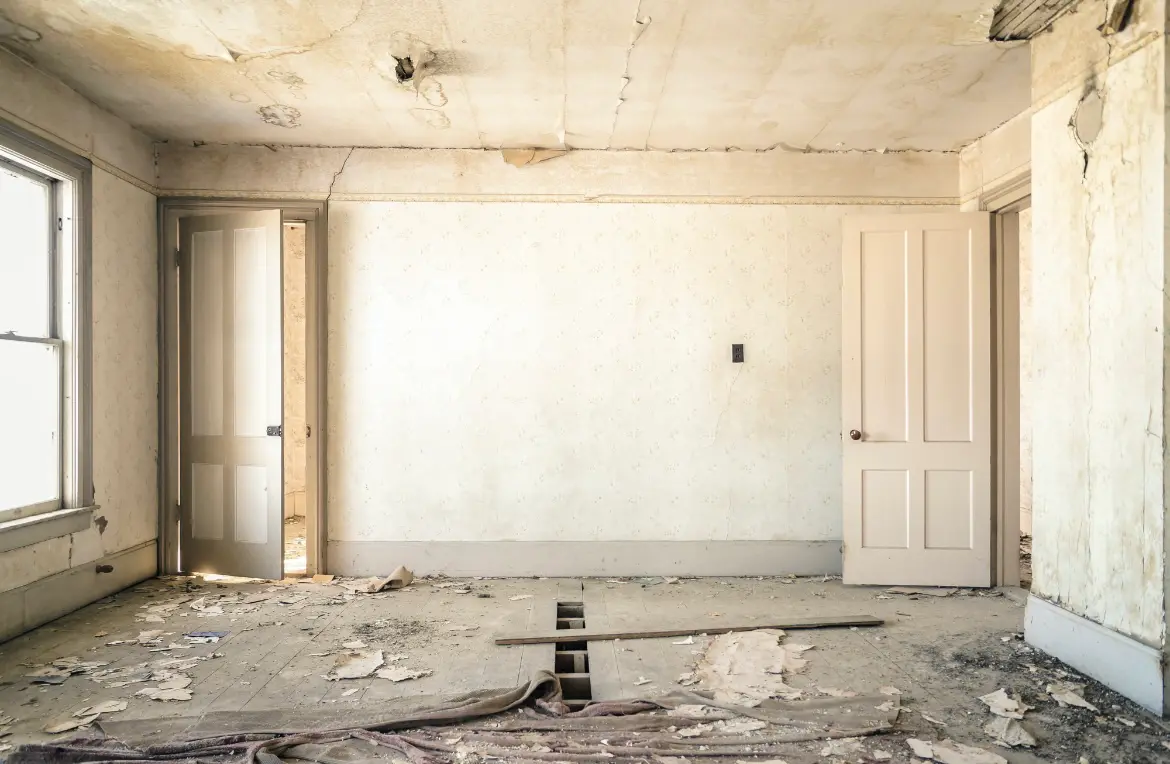 Waste disposal crew managing a cleanout project in Slidell